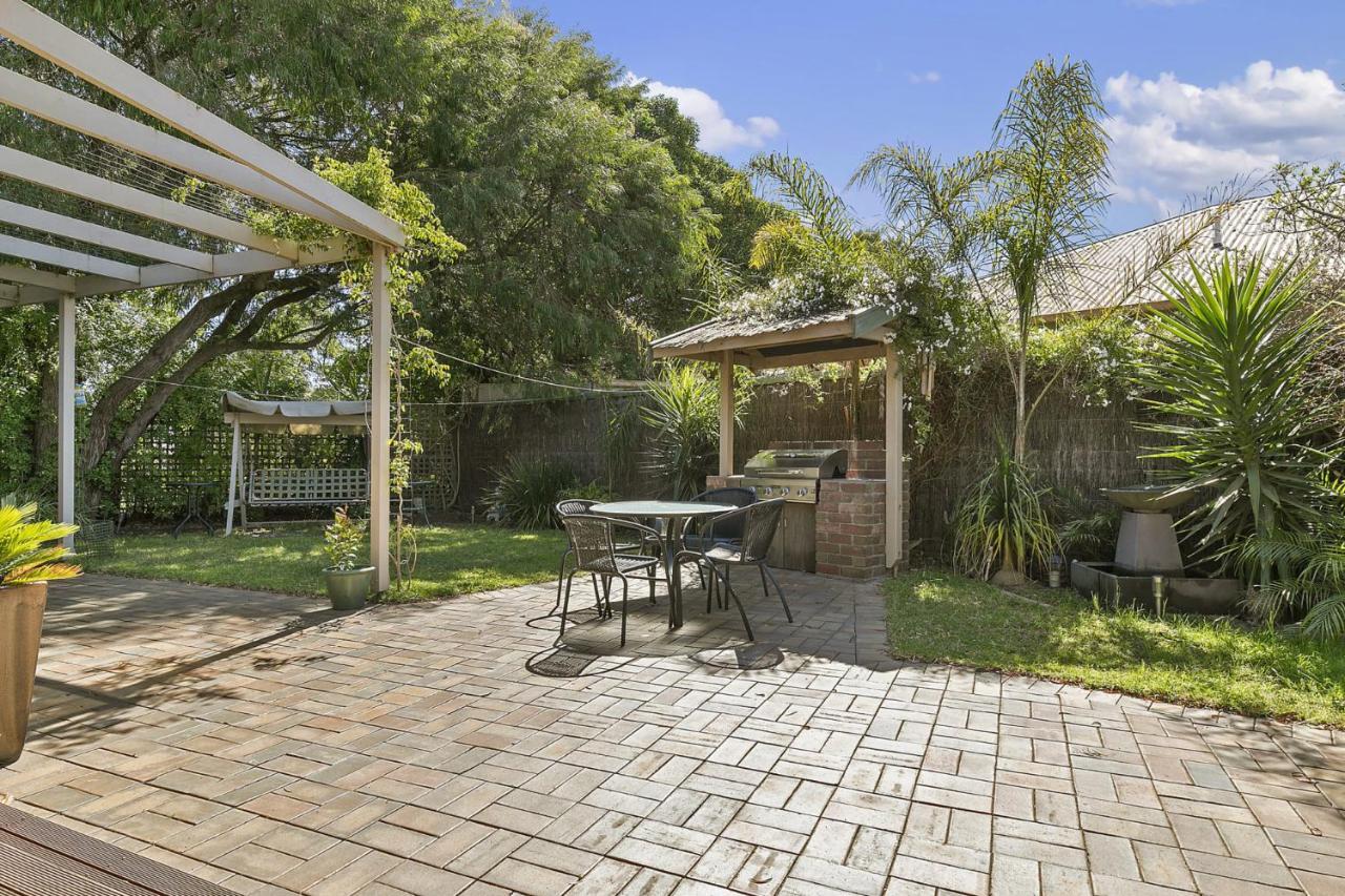 Peaceful Retreat - Surf Side Holiday home *